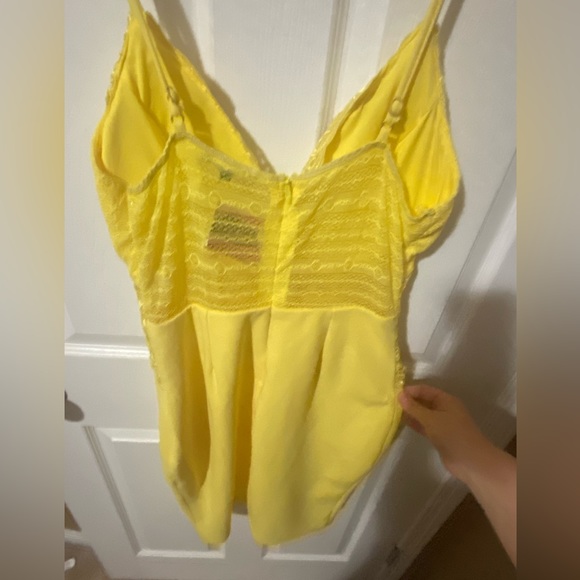 Entry Brand Dress - Picture 2 of 6